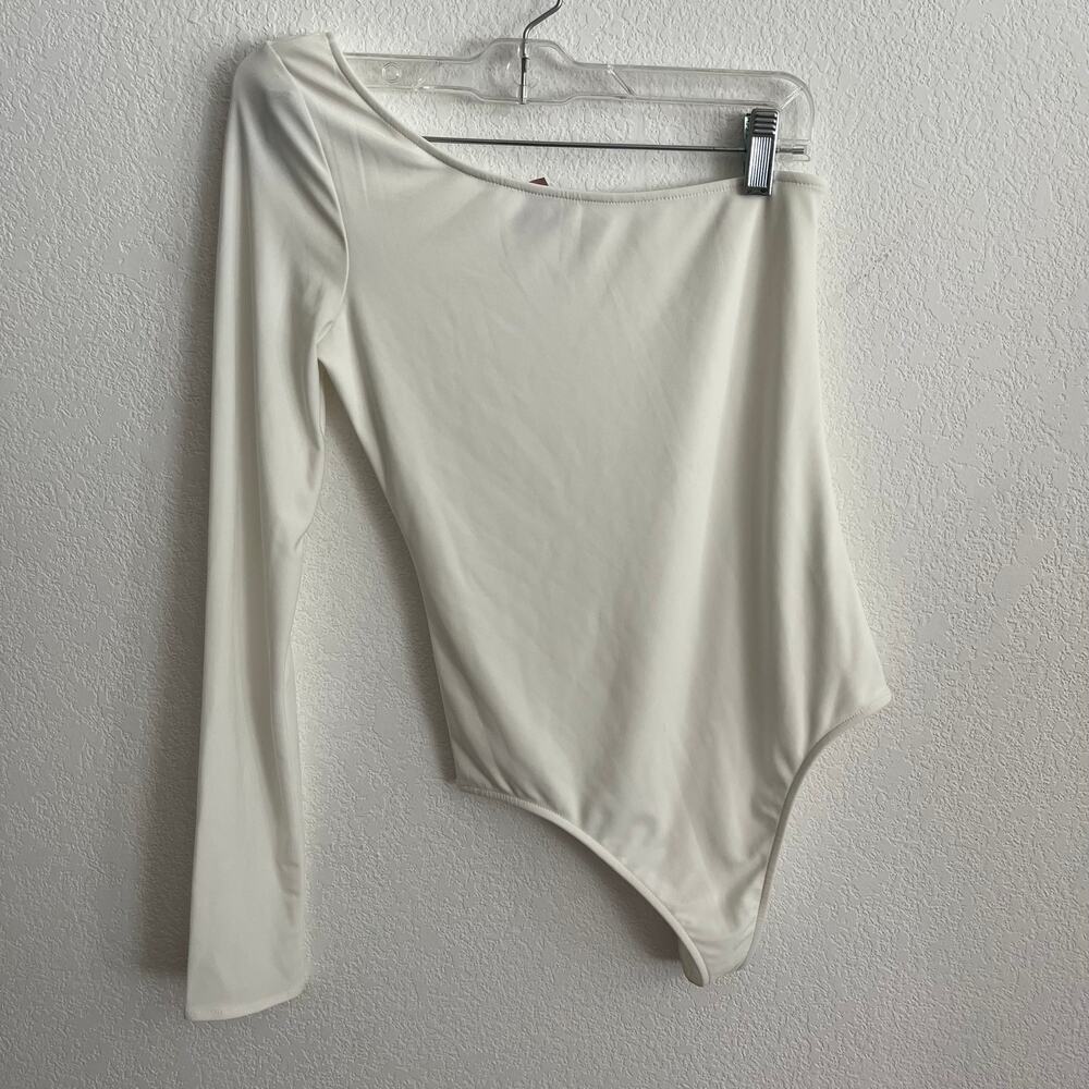 Show Me Your MuMu White One Shoulder Bodysuit